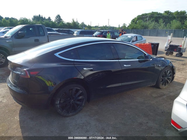 5YJ3E1EB3JF067337 Tesla Model 3 Long Range/performance