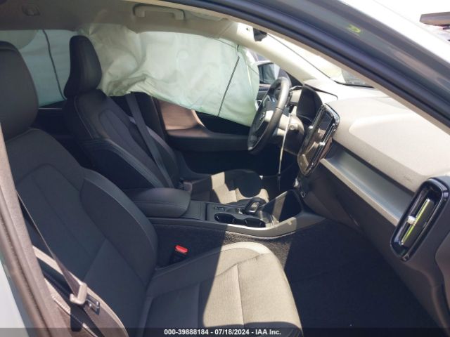 YV4162UK7L2301395 Volvo Xc40 T5 Momentum
