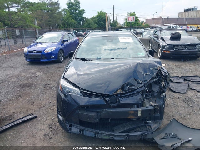 Toyota COROLLA LE 2018 5YFBURHE1JP852463 Image 12