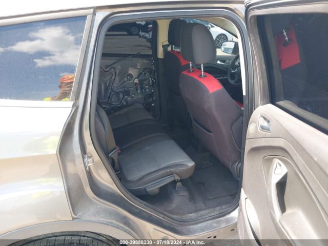 1FMCU0GX1EUA92610 Ford ESCAPE SE