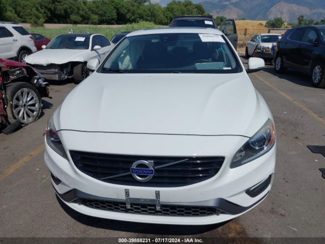 YV126MFL1H2421560 Volvo S60 T5 Dynamic