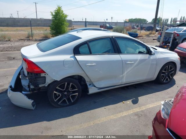 YV126MFL1H2421560 Volvo S60 T5 Dynamic
