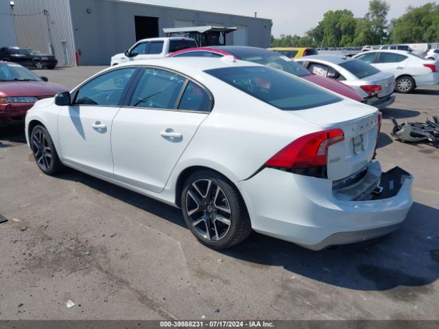 YV126MFL1H2421560 Volvo S60 T5 Dynamic