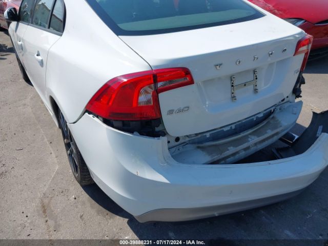 YV126MFL1H2421560 Volvo S60 T5 Dynamic