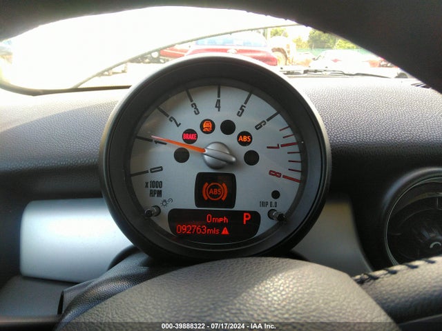 2011 MINI COOPER WMWSU3C54BT095943 Photo 6