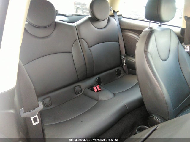 2011 MINI COOPER WMWSU3C54BT095943 Photo 7