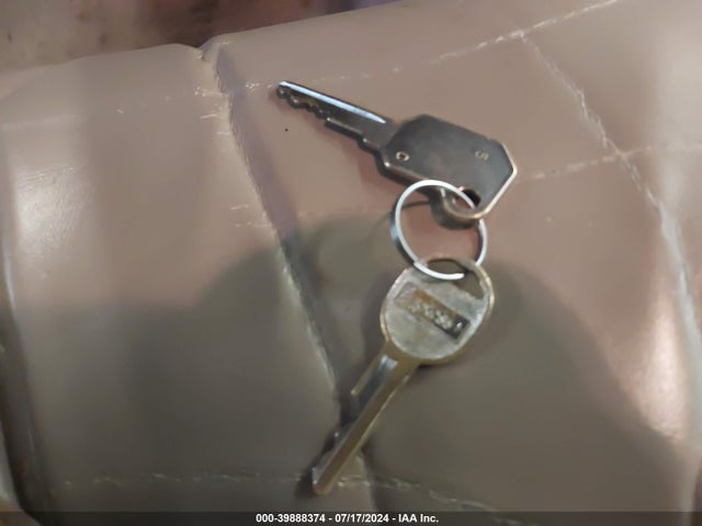 1988 CADILLAC ELDORADO 1G6EL1156JU611578 Photo 10