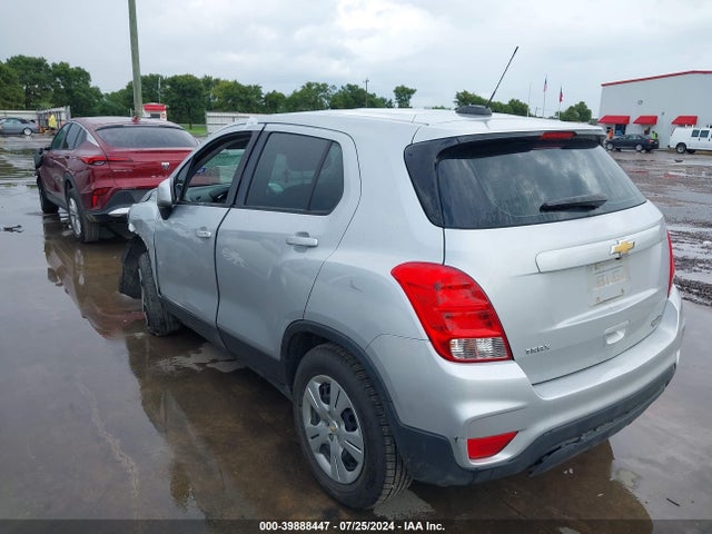Chevrolet TRAX LS 2019 3GNCJKSB8KL162041 Image 3