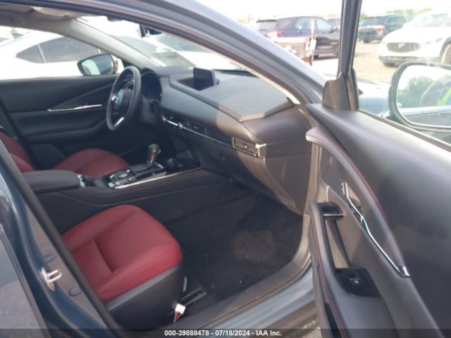 3MVDMBCM1RM652747 Mazda Cx-30 2.5 S Carbon Edition