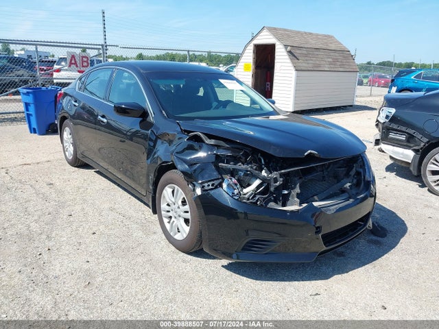 2017 1N4AL3AP8HC492334 main image