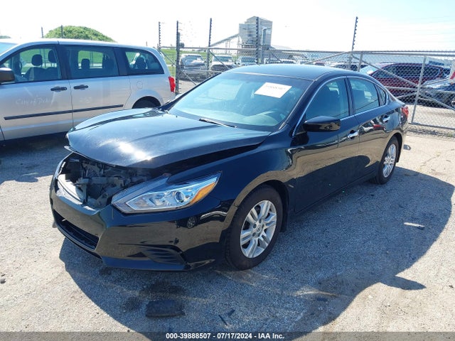 Nissan Altima 2.5 S 2017 1N4AL3AP8HC492334 Image 2
