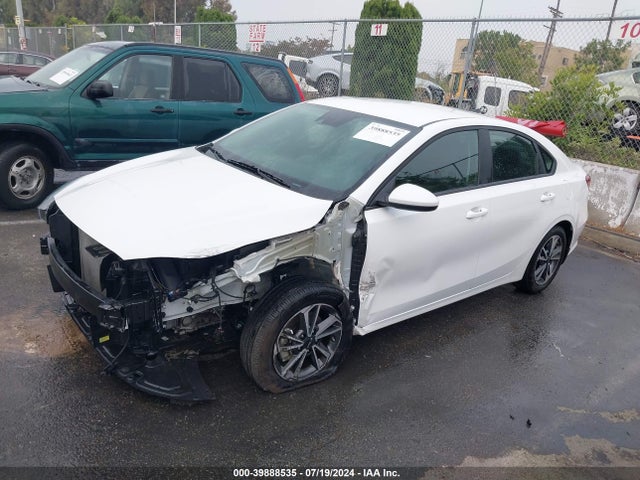 KIA Forte Lxs 2022 3KPF24AD4NE500397 Image 2