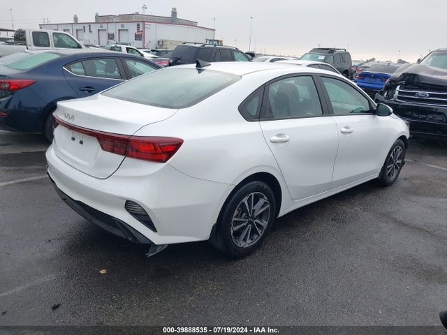 KIA Forte Lxs 2022 3KPF24AD4NE500397 Image 4