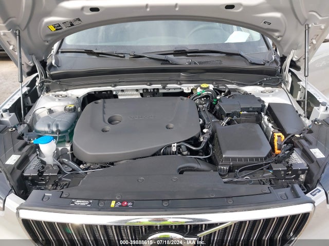 YV4L12UF3R2315748 Volvo Xc40 B5 Ultimate Bright Theme