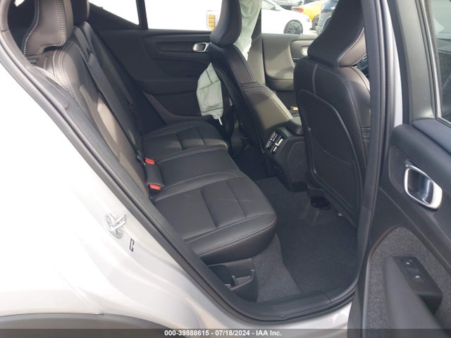 YV4L12UF3R2315748 Volvo Xc40 B5 Ultimate Bright Theme