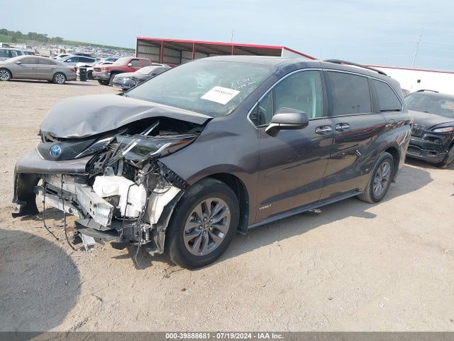 Toyota SIENNA XLE 2021 5TDJRKEC9MS024292 Image 2