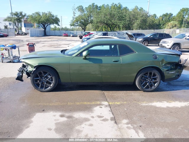 Продаж на аукціоні авто 2022 Dodge Challenger Sxt, vin: 2C3CDZAG7NH151295, номер лоту: 39888697