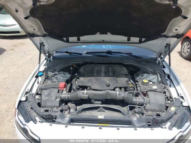 2016 JAGUAR XF SAJBK4BV8GCY05760 Photo 9