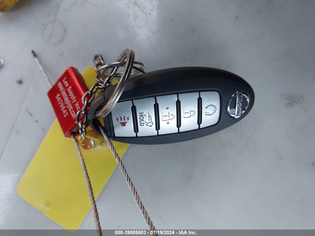 Nissan ROGUE SV 2018 5N1AT2MV7JC701675 Image 11