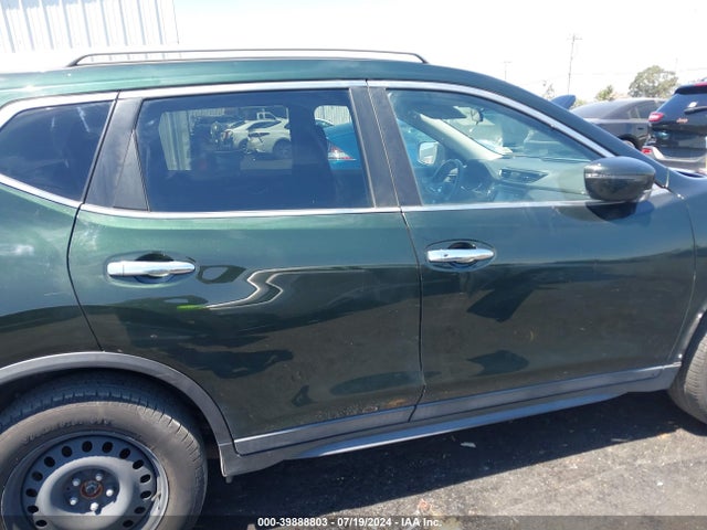 Nissan ROGUE SV 2018 5N1AT2MV7JC701675 Image 14