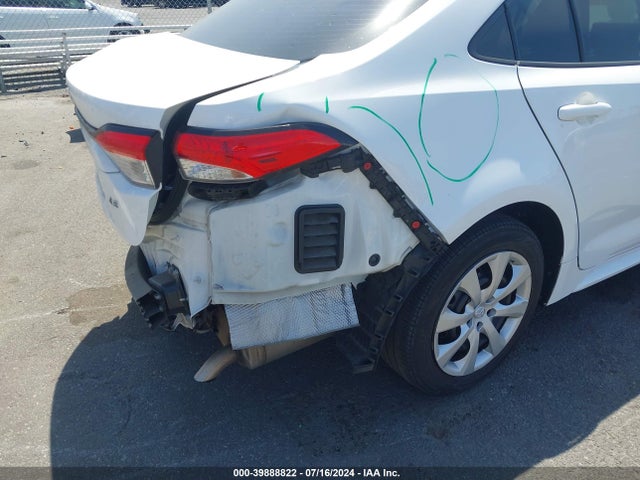 Toyota COROLLA LE 2020 5YFEPRAE5LP042237 Image 17