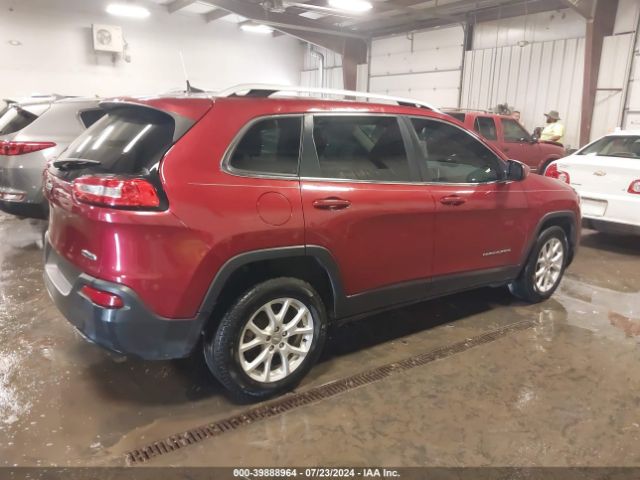 1C4PJLCB4GW362818 Jeep Cherokee Latitude