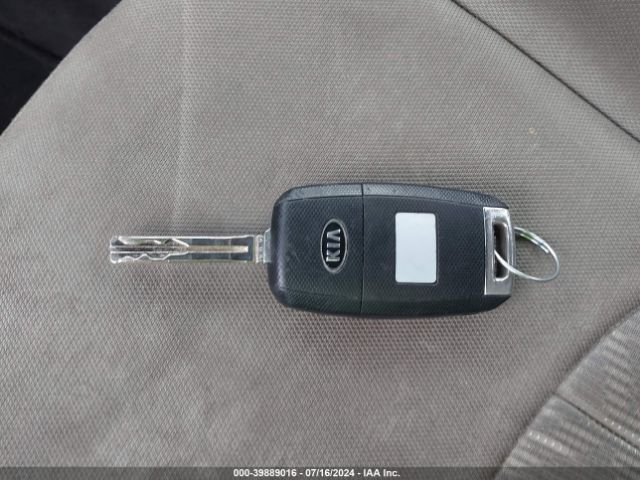 KNADM4A37F6515120 KIA RIO LX