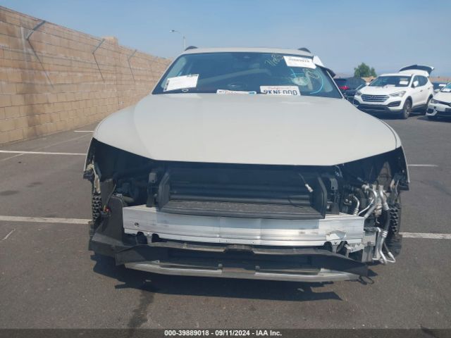 WA1AAAGE6NB002477 Audi E-tron Premium Quattro