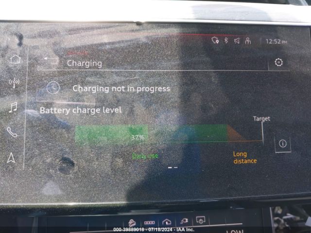 WA1AAAGE6NB002477 Audi E-tron Premium Quattro