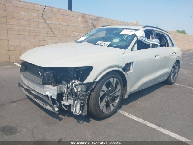 WA1AAAGE6NB002477 Audi E-tron Premium Quattro