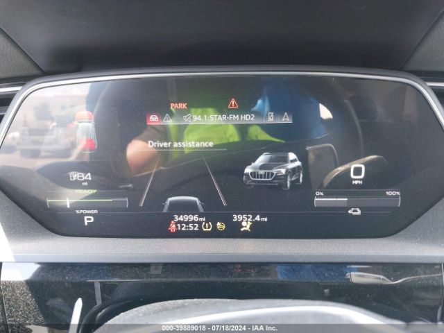 WA1AAAGE6NB002477 Audi E-tron Premium Quattro