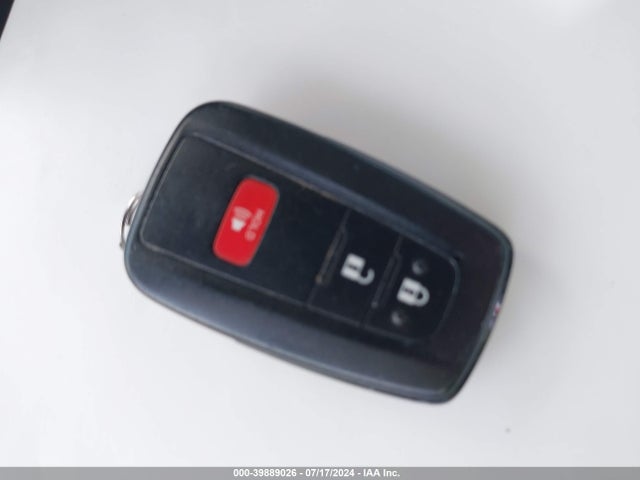 Toyota PRIUS XLE 2019 JTDKARFU0K3073357 Image 11