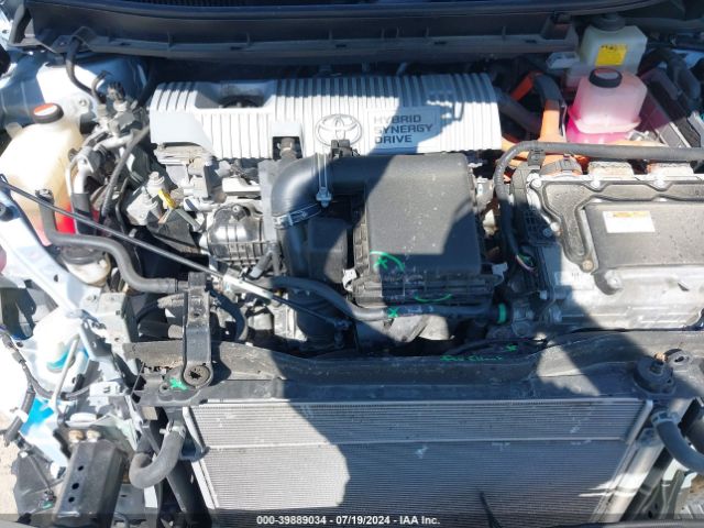JTDZN3EUXGJ054108 Toyota Prius V Three