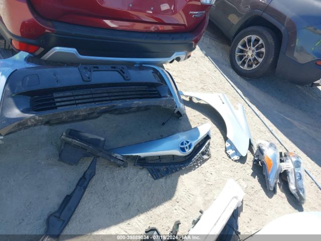 JTDZN3EUXGJ054108 Toyota Prius V Three