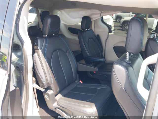 2C4RC1BGXMR574793 Chrysler Pacifica Touring L