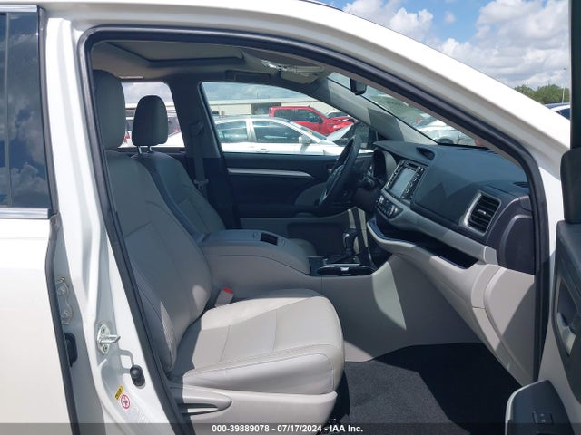 Toyota Highlander Xle V6 2016 5TDKKRFH2GS502343 Image 5