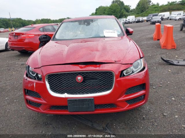 SADCJ2BV1HA884734 Jaguar F-pace 35t Premium