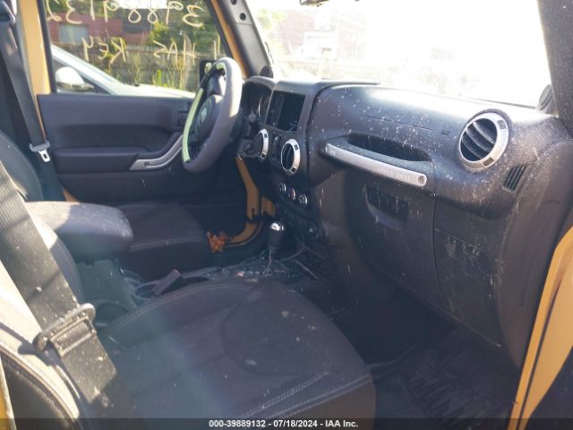 1C4BJWEG0EL221232 Jeep Wrangler Unlimited Sahara