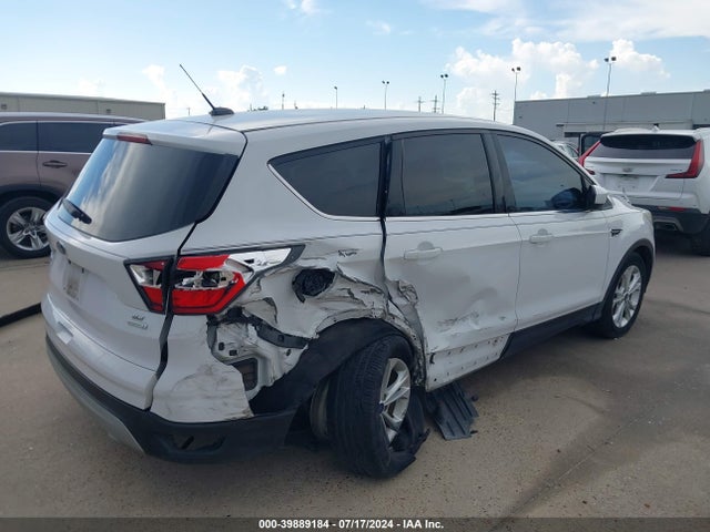 Ford ESCAPE SE 2017 1FMCU0GD1HUB21355 Image 4