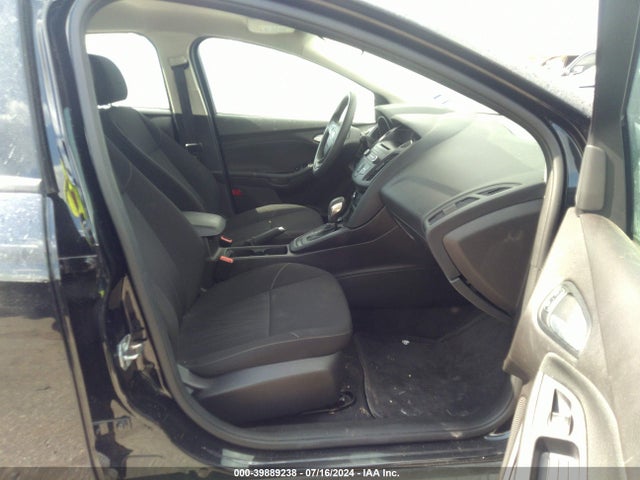 Ford FOCUS SE 2017 1FADP3F24HL265396 Image 5