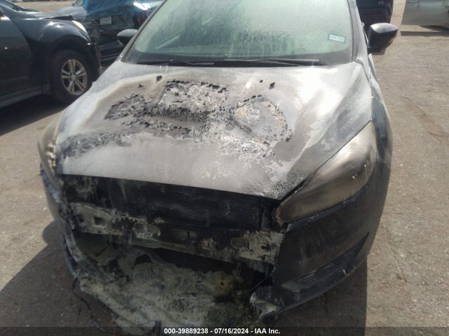Ford FOCUS SE 2017 1FADP3F24HL265396 Image 6