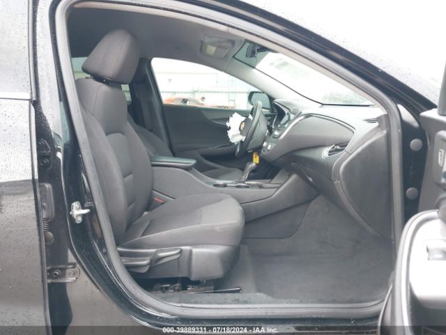 1G1ZD5ST5LF131256 Chevrolet Malibu Fwd Lt