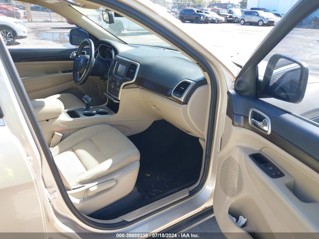 1C4RJFAG6EC384892 Jeep Grand Cherokee Laredo