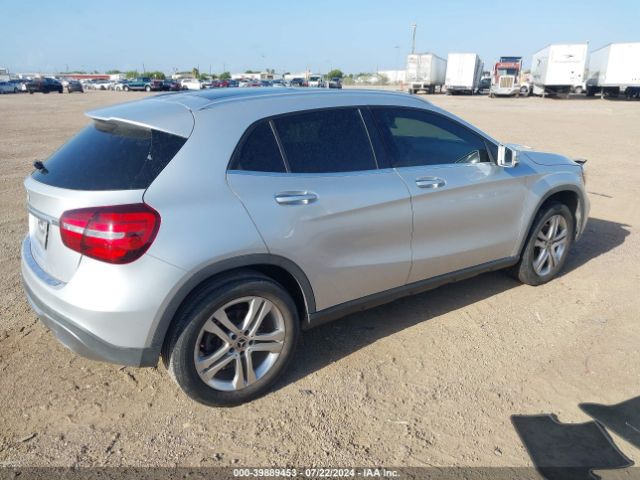 WDCTG4EBXKU011958 Mercedes-Benz GLA 250