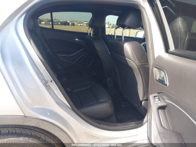 WDCTG4EBXKU011958 Mercedes-Benz GLA 250