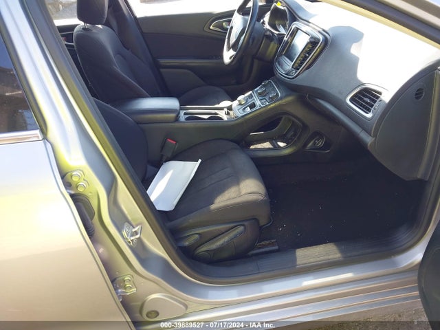 1C3CCCAB9FN682592 Chrysler 200 Limited