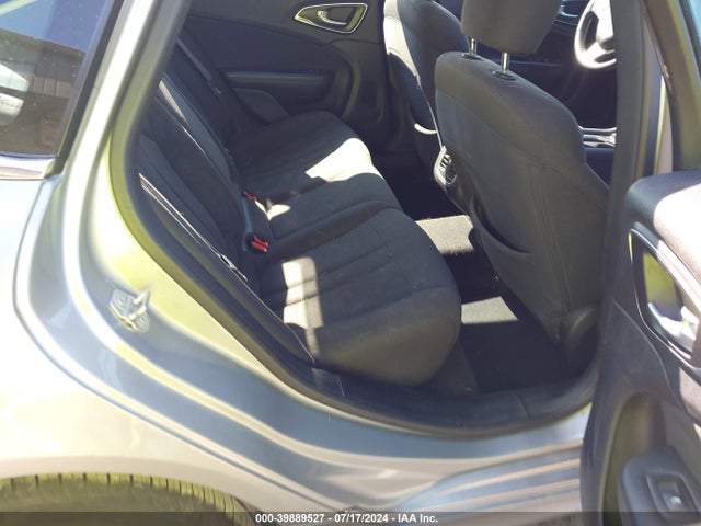 1C3CCCAB9FN682592 Chrysler 200 Limited