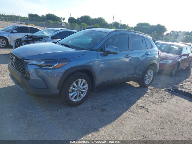 Toyota Corolla Cross Le 2024 7MUBAAAG8RV072975 Image 2