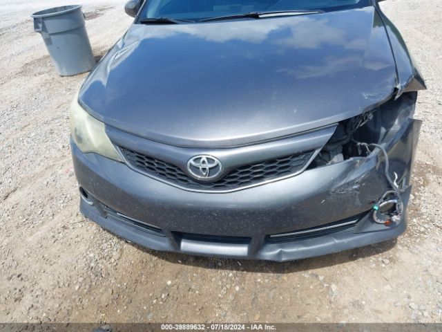 4T1BF1FK1EU330568 Toyota CAMRY SE