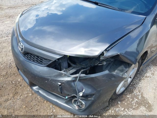 4T1BF1FK1EU330568 Toyota CAMRY SE